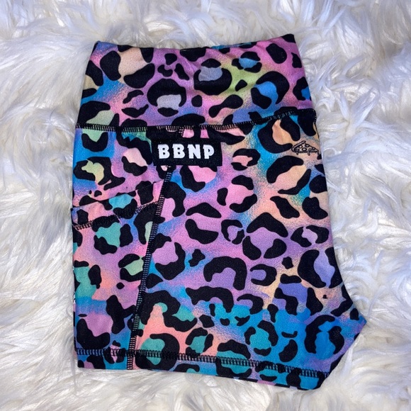 BARBELLS & PIZZA Colorful Leopard Athletic Shorts with Pockets L - Picture 2 of 14